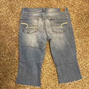 American Eagle Bermuda length shorts